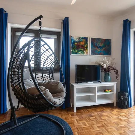 Apartment Sea Ceiling -
